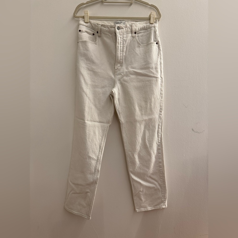 Abercrombie & Fitch White Ultra High Rise Ankle Jeans